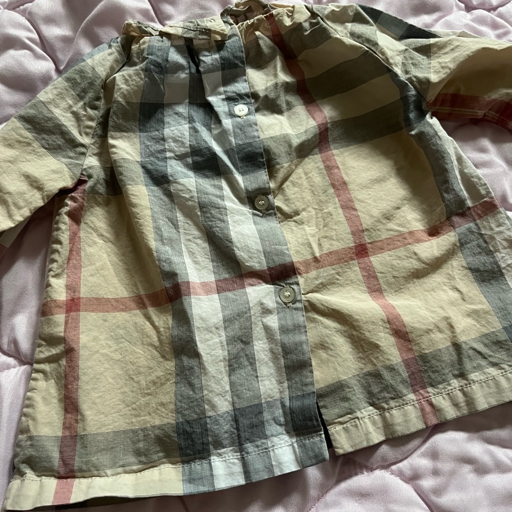EUC Infant Burberry Long Sleeve Top - Picture 3 of 6